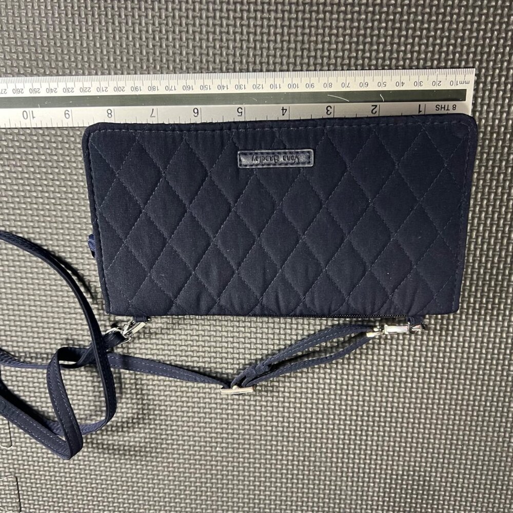 Vera Bradley Navy Quilted Crossbody Wallet With Adjustable Strap & Multiple Card - Picture 2 of 4